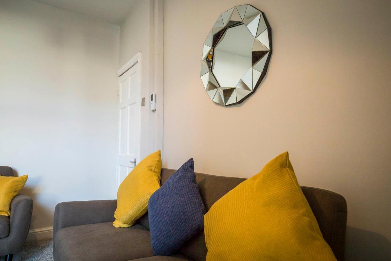 Spacious, Modern 4 Bed House Close To City Centre 체스터 외부 사진